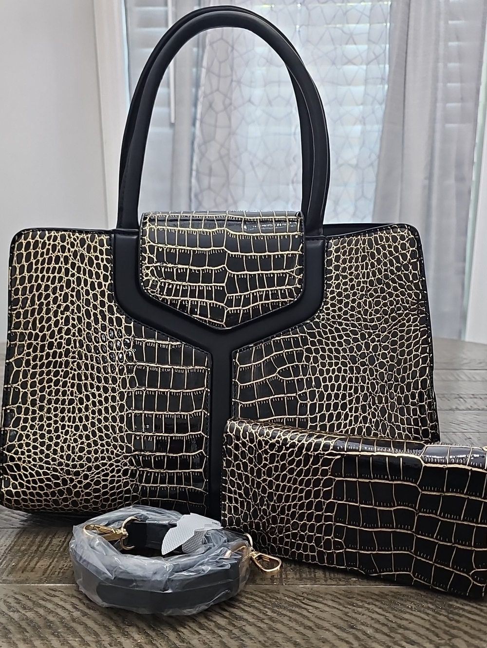 Textured Black and Gold Croc-Embossed Tote Bag with Wallet